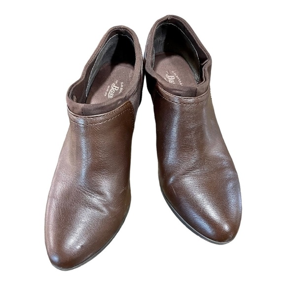 G. H. BASS & CO, BROWN ANKLE BOOTS WITH STRETCH FABRIC SIDES. SIZE 6 1/2M - Picture 4 of 6